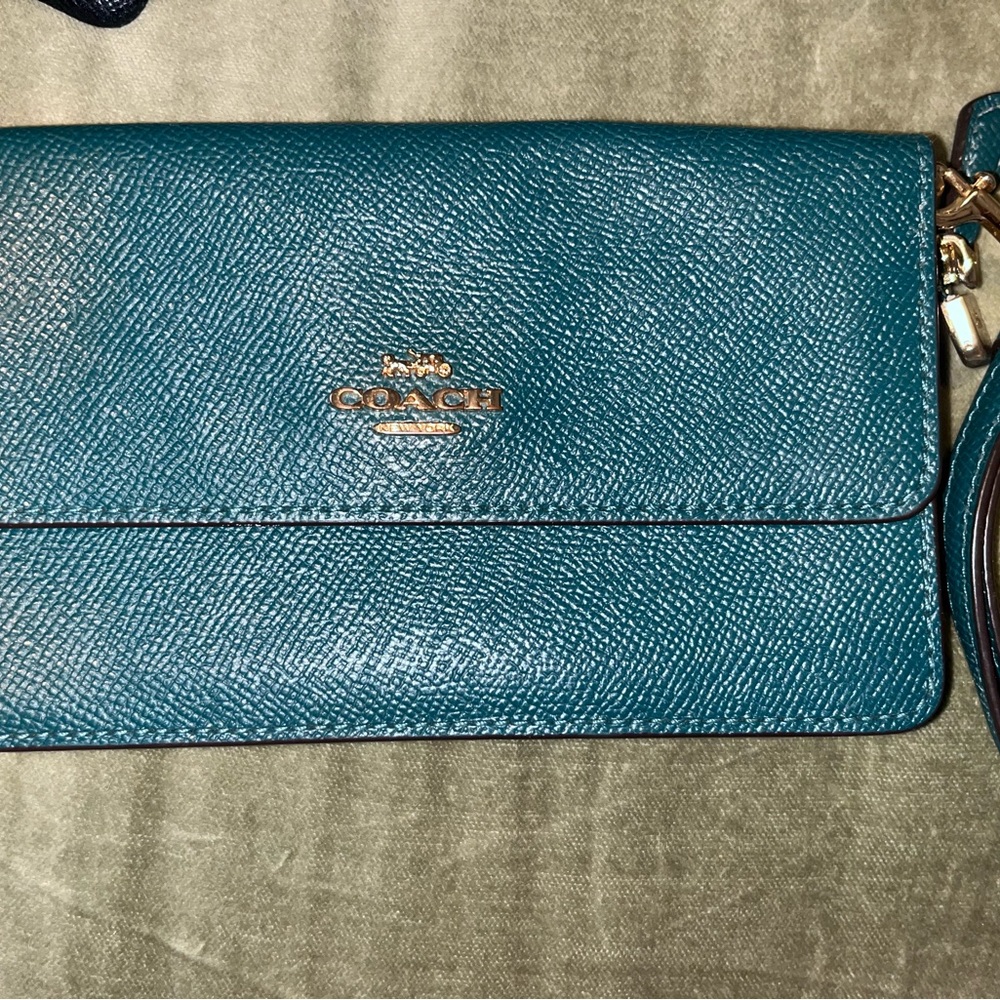 Coach Emerald green wristlet
